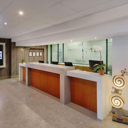 Protea Hotel By Marriott Pretoria Hatfield Exterior photo