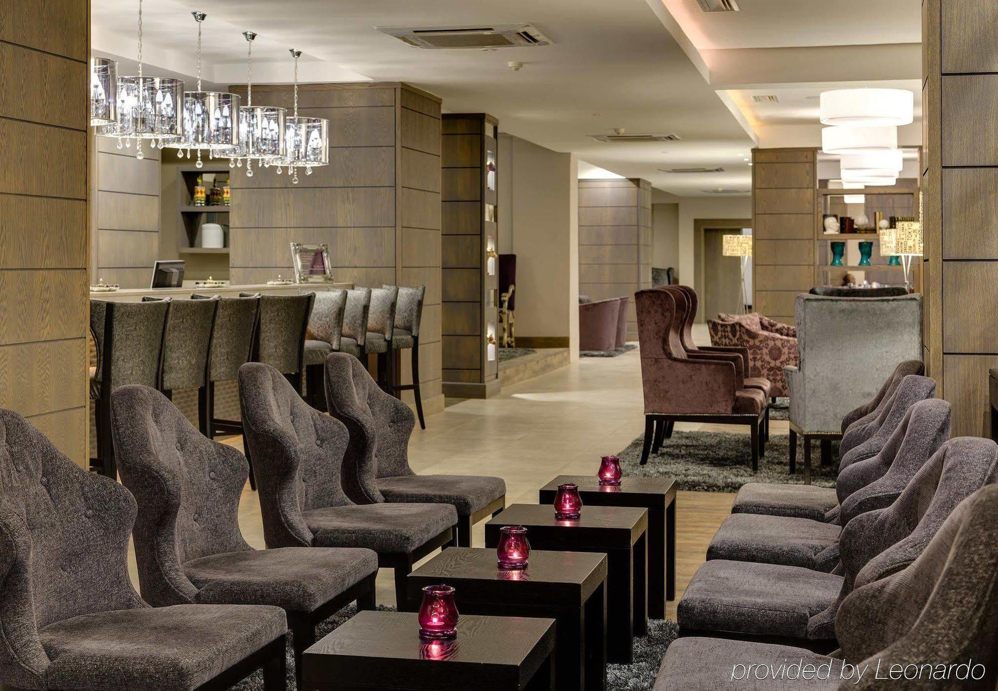 Protea Hotel By Marriott Pretoria Hatfield Exterior photo